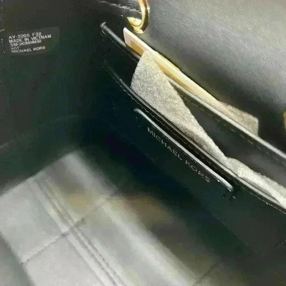 Michael Kors Mercer Bucket Bag Small Drawstring Crossbody Bag Black - Picture 12 of 12